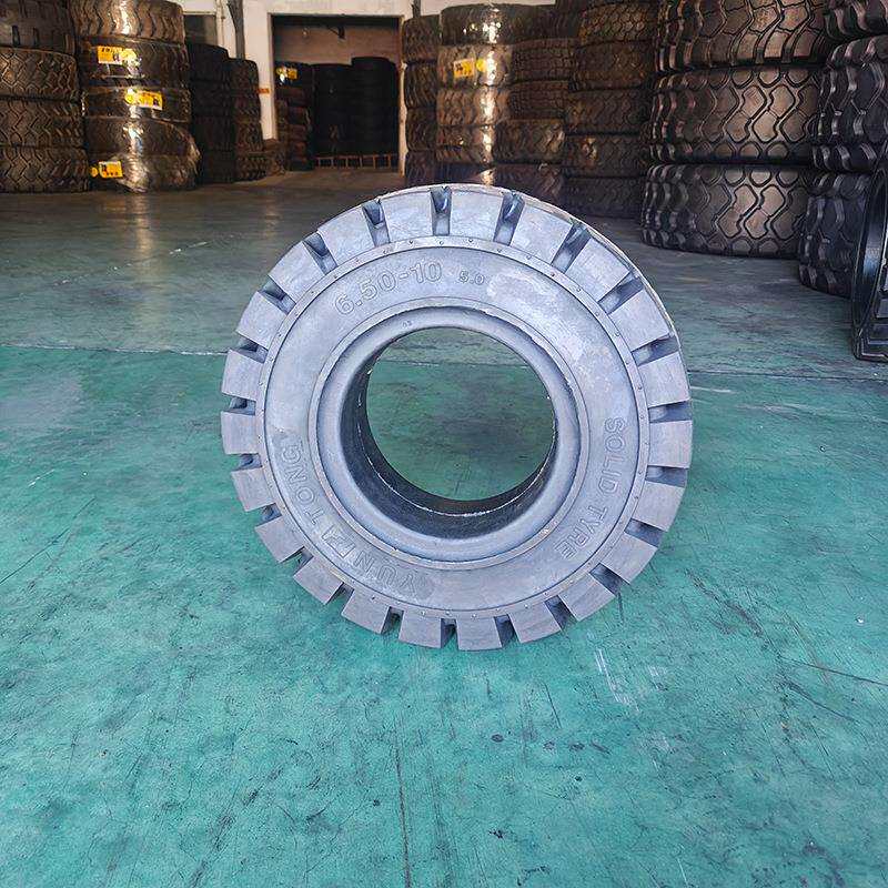 650-10叉车实心胎后轮28x9-15前轮杭叉两块花纹厂区专用工业轮胎