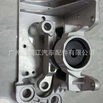 11220-1V30A 11210-1V30B SERENA C26机脚胶工厂供应