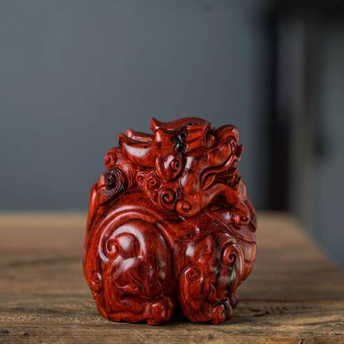 紫檀天禄貔貅手把件瑞兽文玩手把件木雕摆件工艺品装饰复古