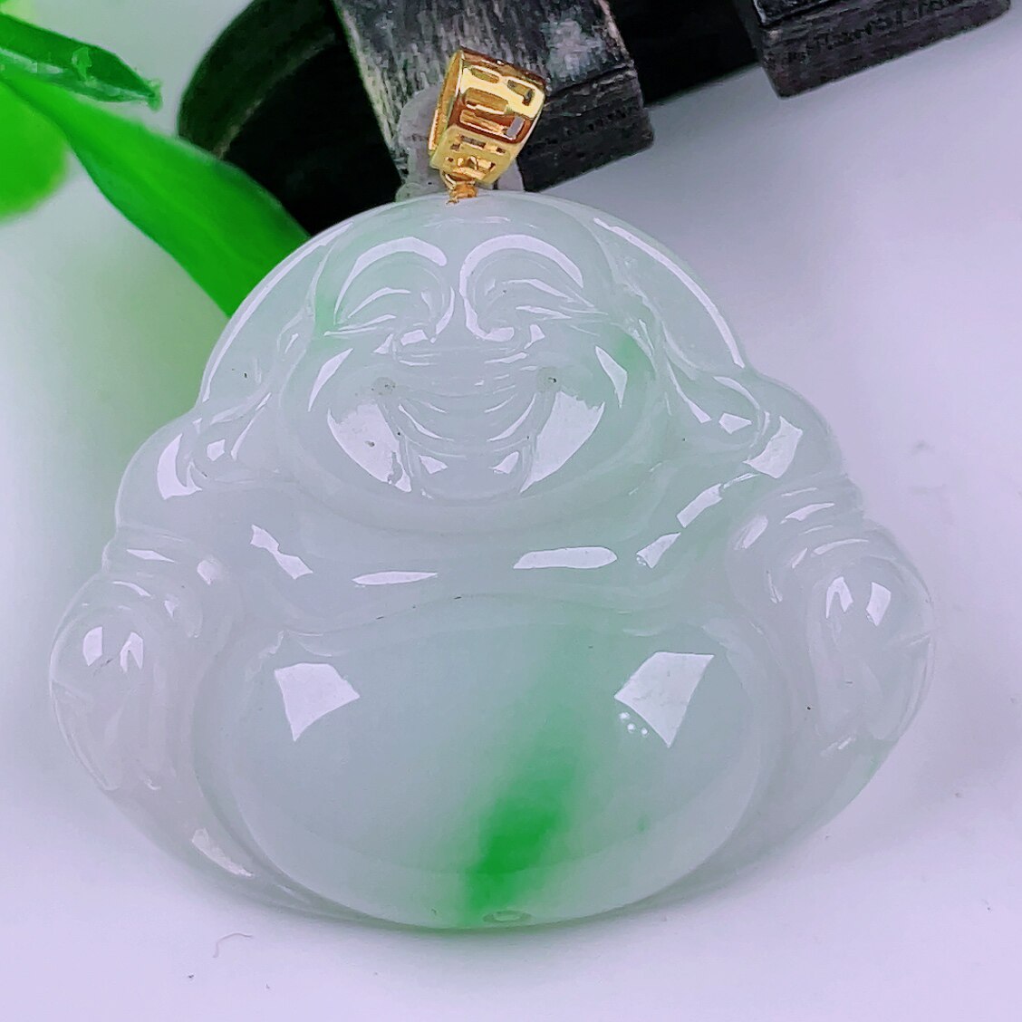 缅甸天然真品翡翠正品18k金扣头冰飘绿花高端闪拍佛公玉吊坠6.80g