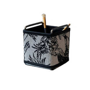 物储轻杂物法式收纳盒文具盒高档皮革奢笔筒桌面化妆刷遥控器收纳