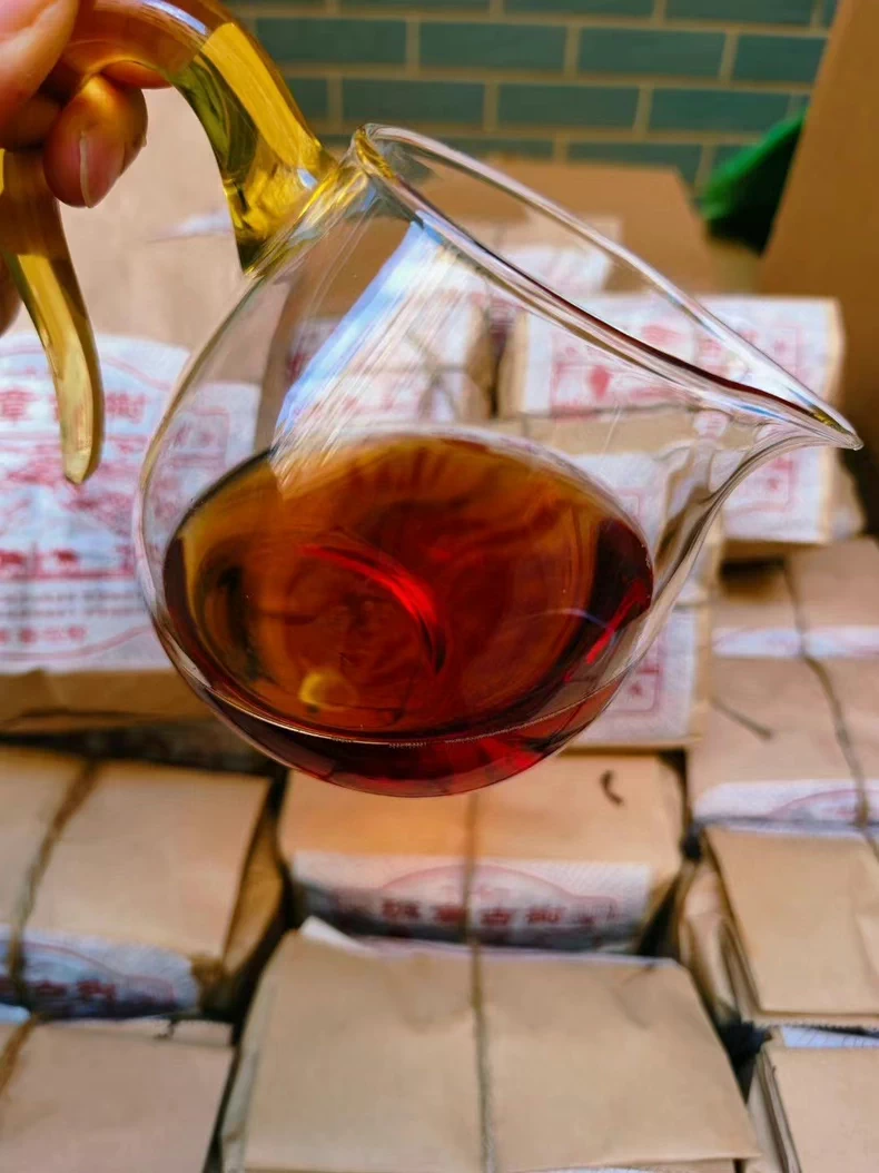 純樟香一九九一年班章古樹樟香濃郁珍藏級老熟普一包250克 普洱茶 BUASHOP普洱老茶