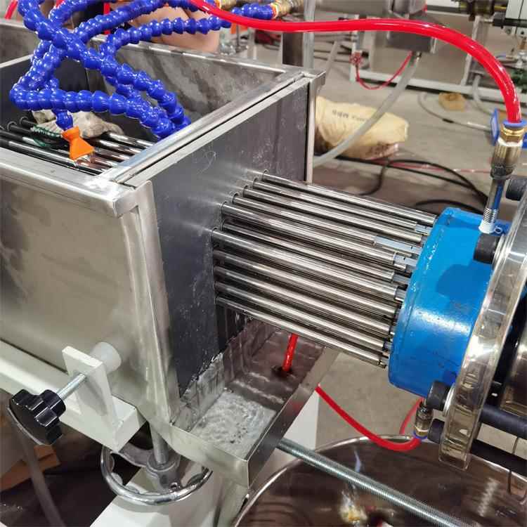 PP塑挤料材生产线出机 PA器塑料棒制造设备20.25.30挤出棒机