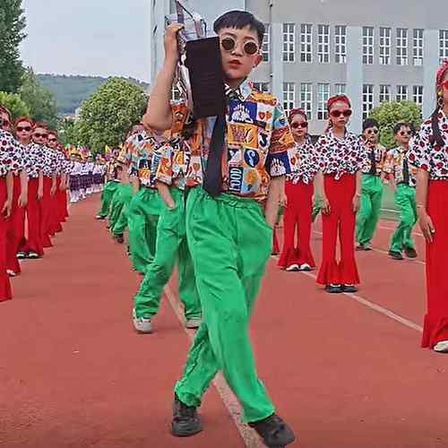 高档90旧夏光复古港风80年代演出服威夷幼儿园儿摄影服童装走时秀