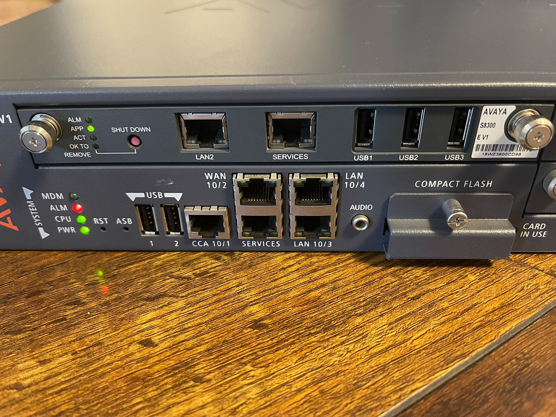 Avaya 亚美亚 S8300E 95成新，2018年份，已