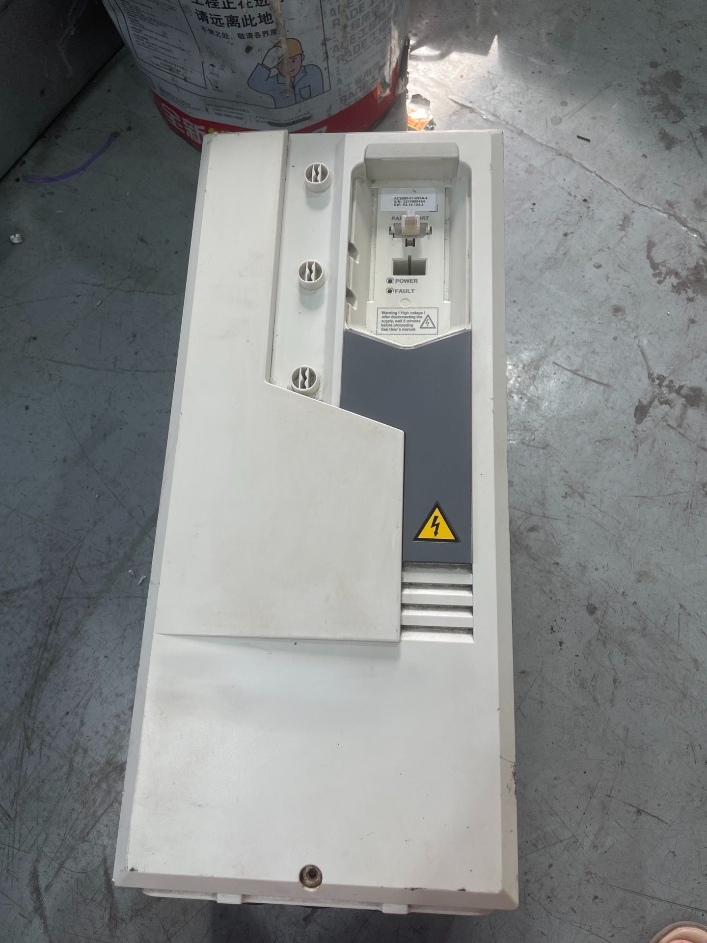 ACS580-01-033A-4   ABB580系例15K