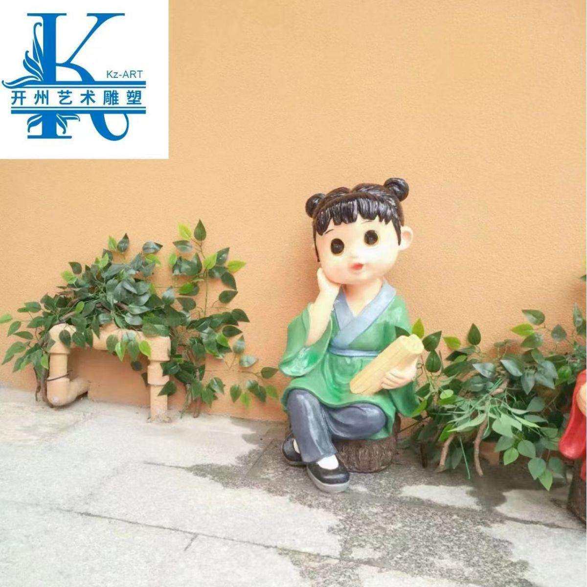 深圳厂家直销玻璃钢人物校园读书人物雕塑园林景观广场商业街摆件