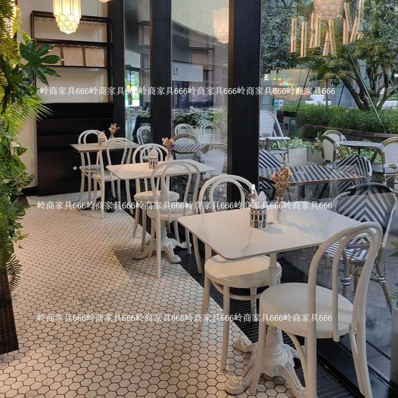 烘焙甜品店复古岩板方桌法式咖啡桌餐厅桌椅组合咖啡厅实木藤编椅