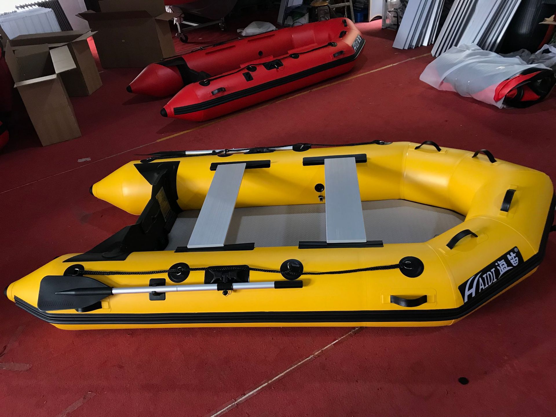 金黄色防汛橡皮艇冲锋舟充气艇皮划艇拉丝底4-5人