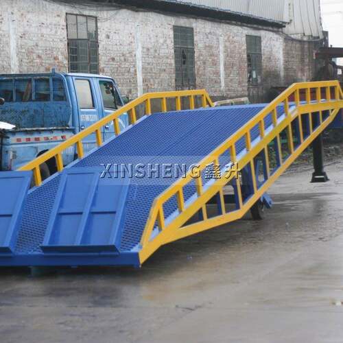 移动式液压登车桥齿轮升降10吨物流仓库叉车卸货通道使用装卸货