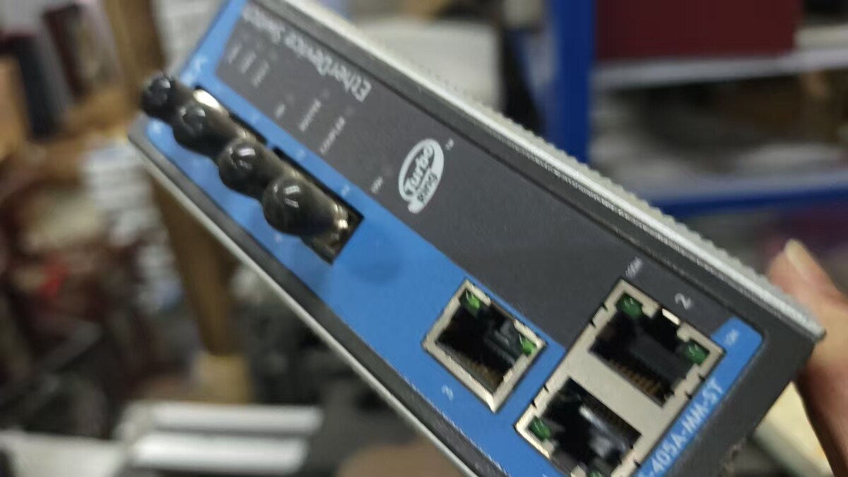 5月14日北京【京械7340】单位淘汰报废处置工业交换机一台（不含后面物品）网络拍卖公告