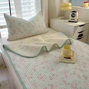 夏季 通用床盖亲肤三件套 夹棉床垫软垫家用床褥垫褥子学生宿舍四季