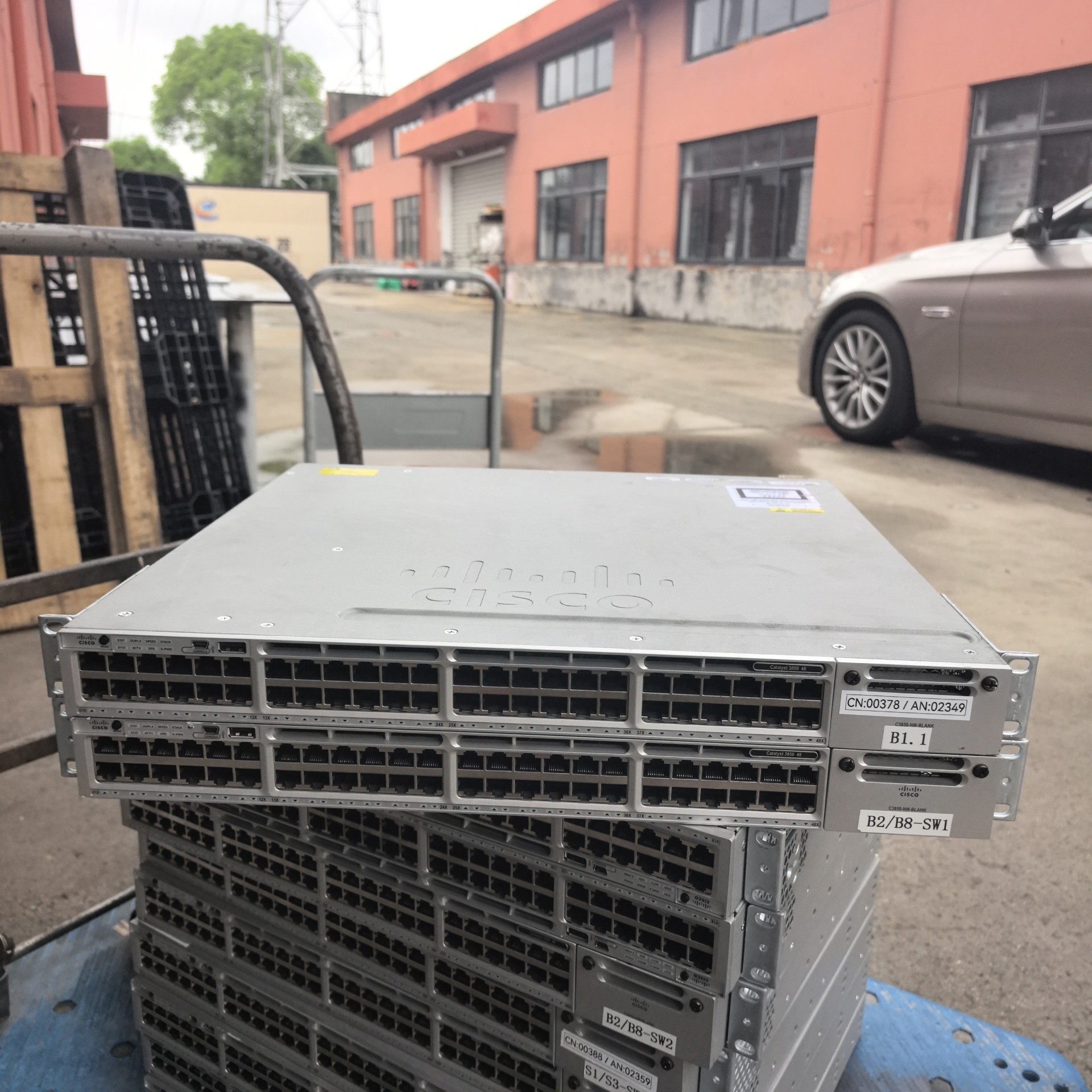 思科WS-C3850-48T-S  48口千兆三层核心交换机