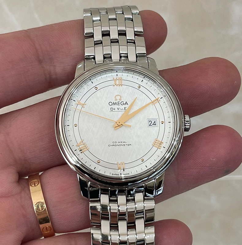 98新39.5mm欧米茄碟飞系列424.10.40.20.02.004自动机械男表日期