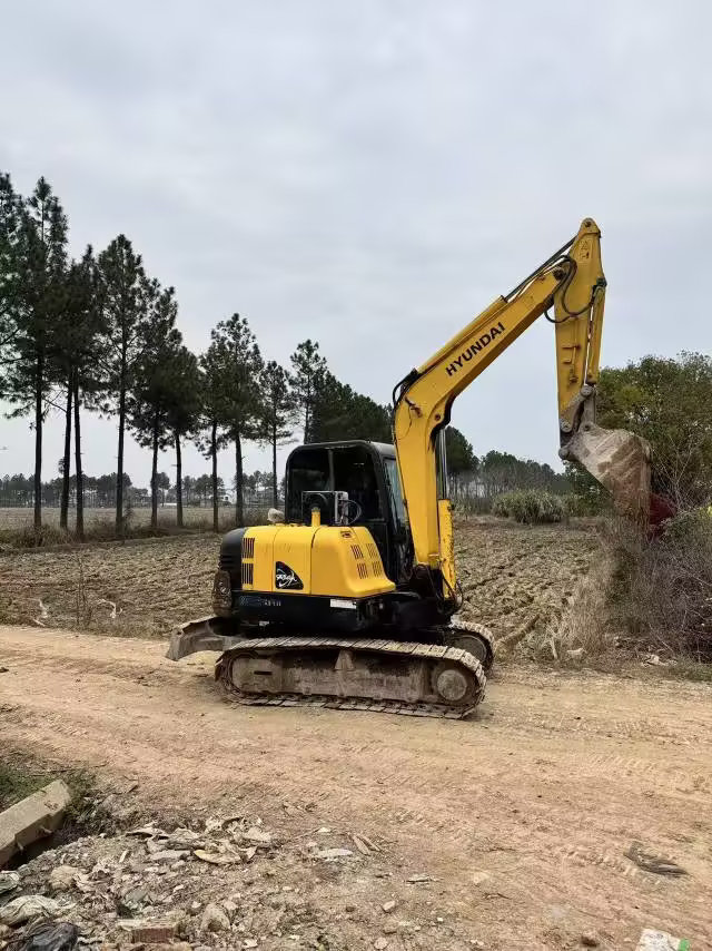 3月26日金华现代60挖机网络拍卖公告