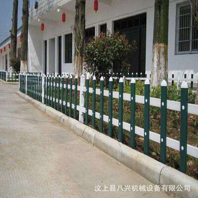 绿化带PC草坪护栏社区济宁围栏林防护园围栏花池草V草坪栅栏坪护