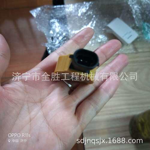 挖掘机3CAT29D喷油器线圈 发动机C7/C9喷油器总成