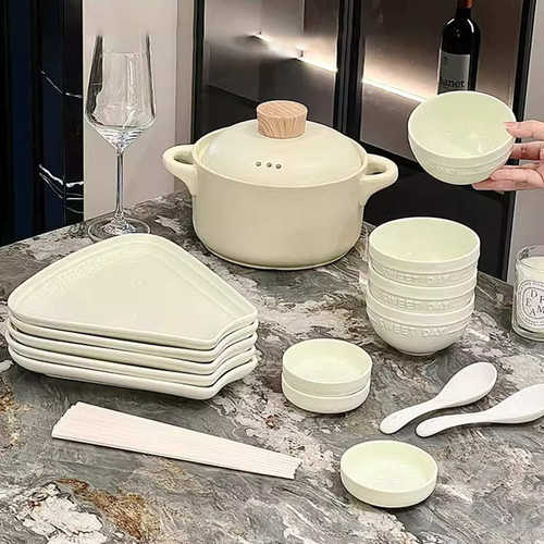新款轻奢陶瓷餐具全套过年碗碟套裝高颜值碗盘子组合家用新年礼品