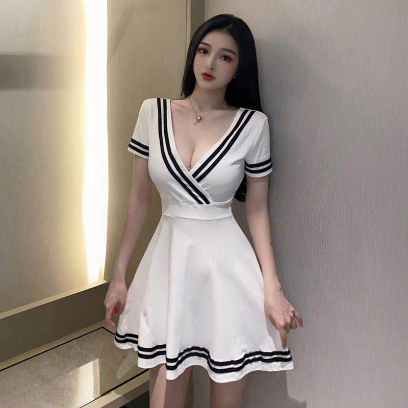 气质露胸短袖低胸V领性感技术员工作服裙子Ktv浴衣公主制服女裙