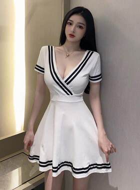 气质露胸短袖低胸V领性感技术员工作服裙子Ktv浴衣公主制服女裙