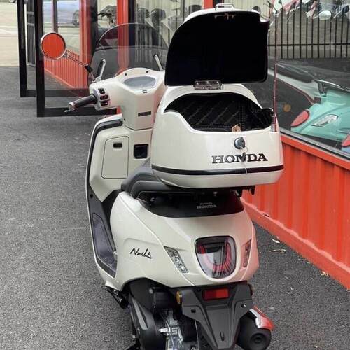 NS125LA复古摩托车专用铝合金尾箱 机车载物后箱