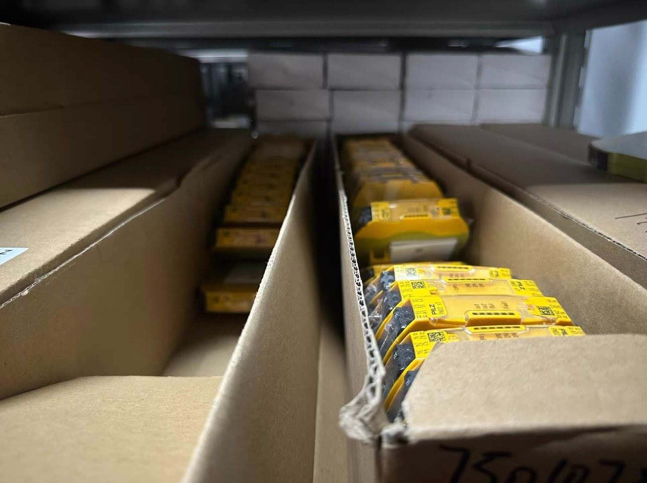 PILZ皮尔兹 750103 全新未开封 2024年生产日期