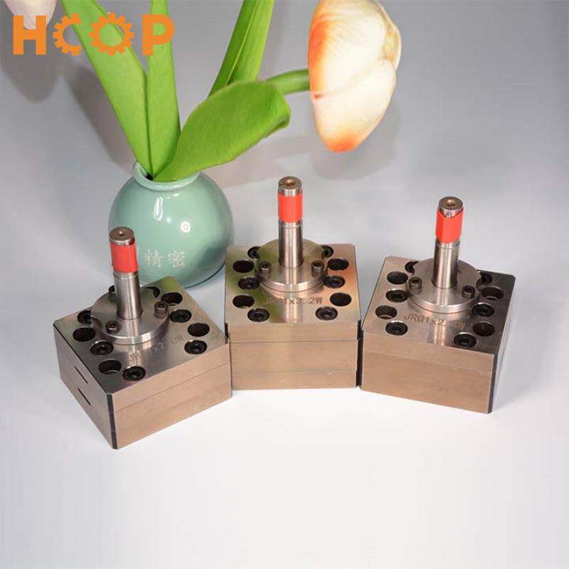 聚氨酯生产精密齿轮计量泵 高稳定性工业级弹性体合成设备专用泵