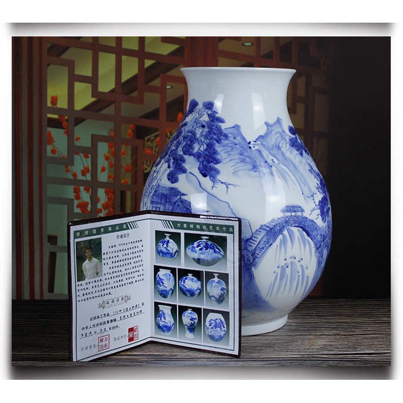 山水花瓶客厅家居装饰 摆件供应梅手绘 青花瓶厂家陶瓷景德镇