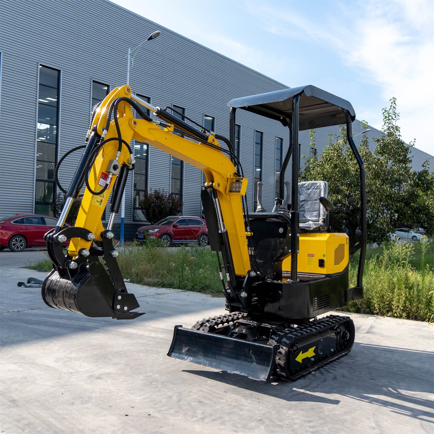 出口意大利欧五迷你挖掘机 破碎开沟抓木机 10cz小型挖掘机