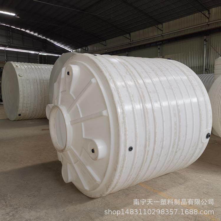 广西6吨水箱,10吨水塔,20吨储水罐,30吨液体贮罐,50立方塑料储罐