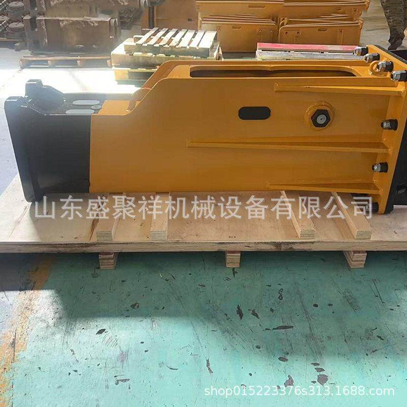 挖掘机工地专用胶轮挖机液压四轮建筑钩机山地挖掘破碎锤
