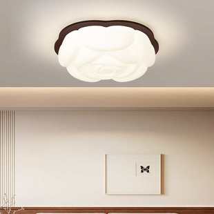 奶油风花朵吸顶灯胡桃木中古儿童房灯美式 复古护眼书房间灯卧室灯