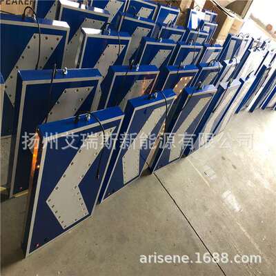 600*800太阳能标志牌LED道路交通高速公路匝道线性诱导标