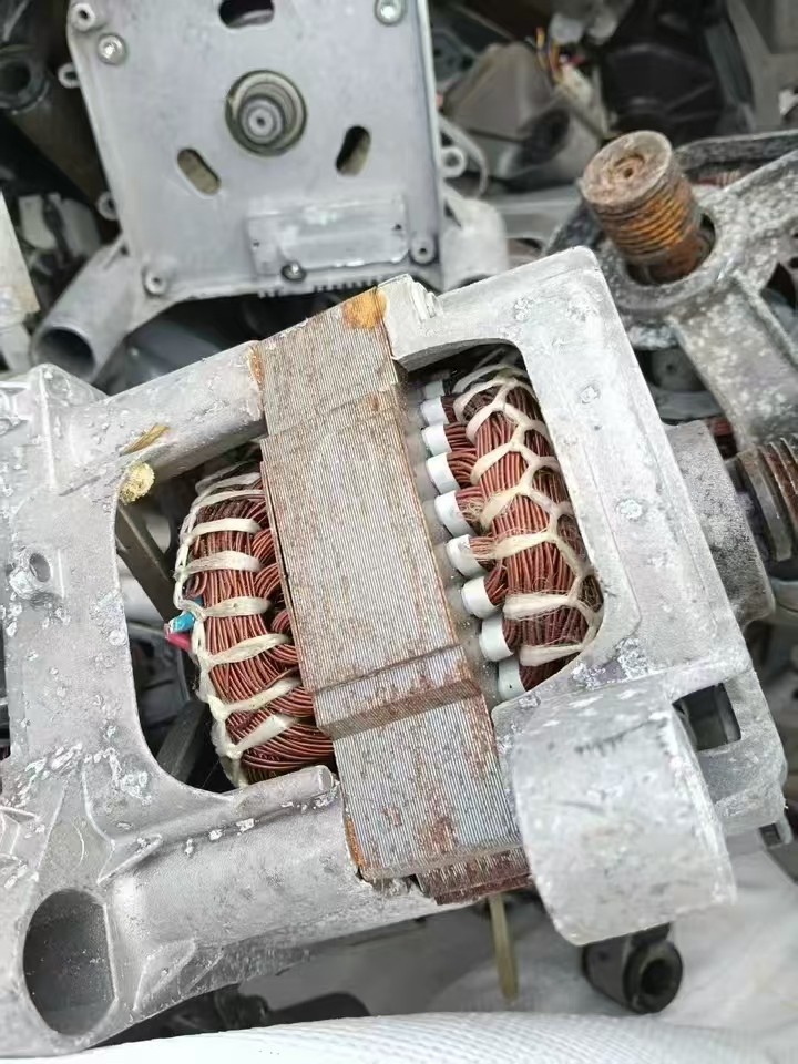 1月10日岳阳处置纯铝壳电机约8.6吨，打包处理成交价为总价可以代过磅发物流包无掺假网络拍卖公告