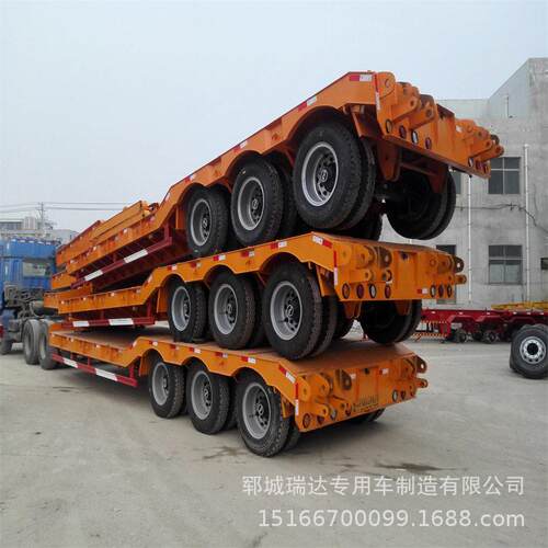 鹅颈和面落差小的液压爬梯工程机械低平板半挂车
