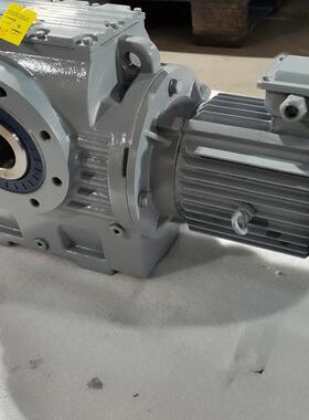 S系列减斜齿轮蜗轮蜗ZRF杆速蜗机SA型寿命长使用灵活齿轮减速杆机