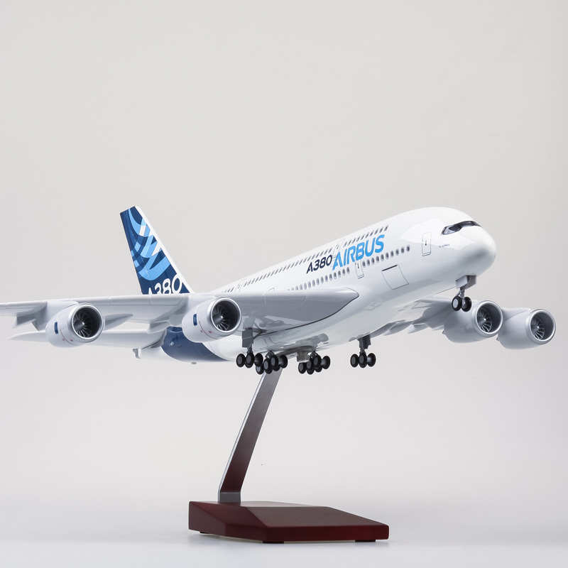 空客A380原型机南航波音B747带轮子合金带灯仿真飞机模型航模客机