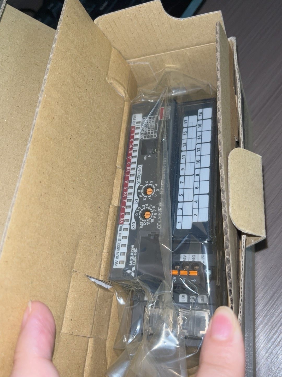 全新原装正品，NZ2GF2B1N1-16T一个，功能包好，正