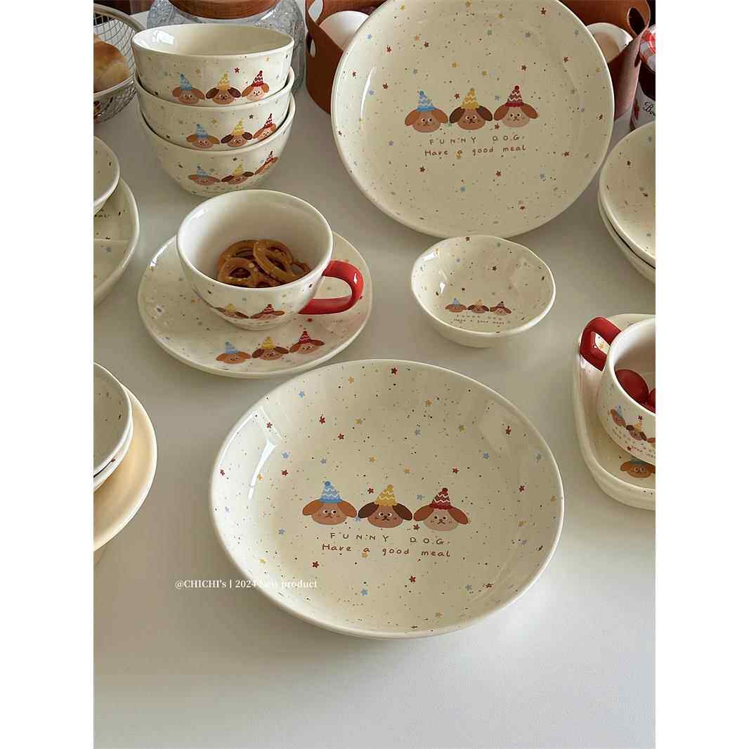 这套餐具太火啦！超可爱彩色喷点小狗插画陶瓷碗盘减脂分格盘餐具