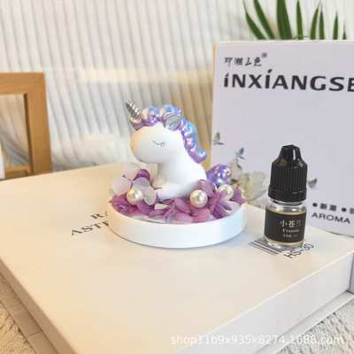 可爱摆件桌面厂家直销潮玩创意时尚精美日常摆放家居装饰家居摆件