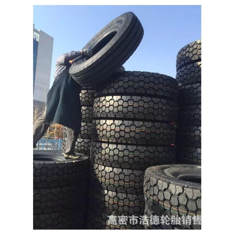 重载卡车轮胎1100R20 1200R20汽货车前四后八工程轮胎渣土车轮胎