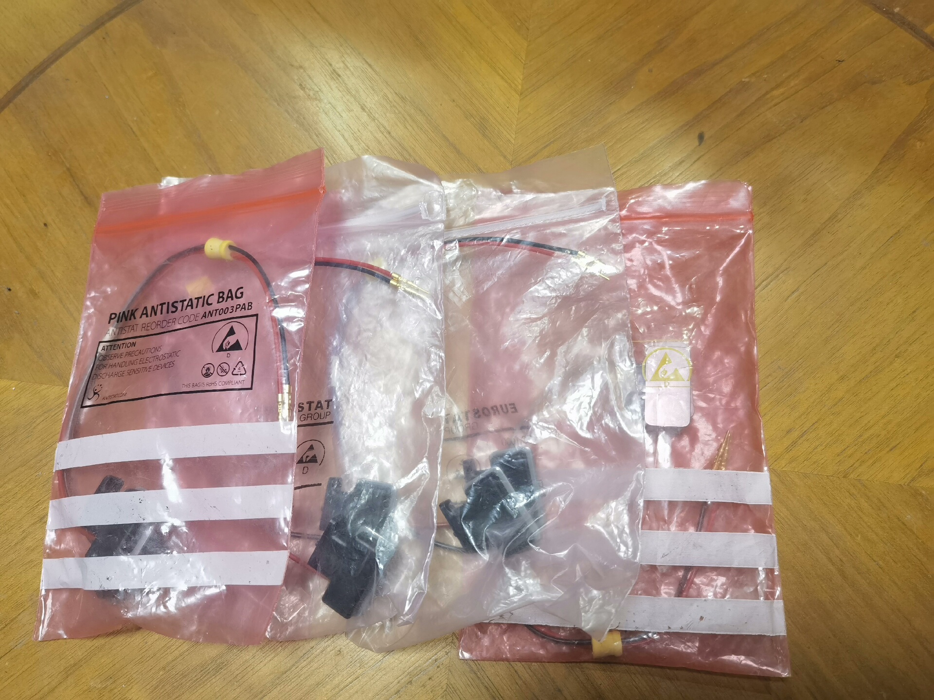 多米诺原装高压偏转板600元，原装压力传感器800元，另替代