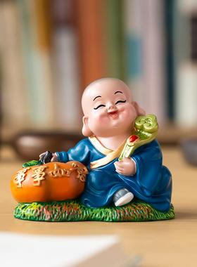 新中式沙弥办公桌装饰摆件解压治愈书桌家居饰品禅意小和尚