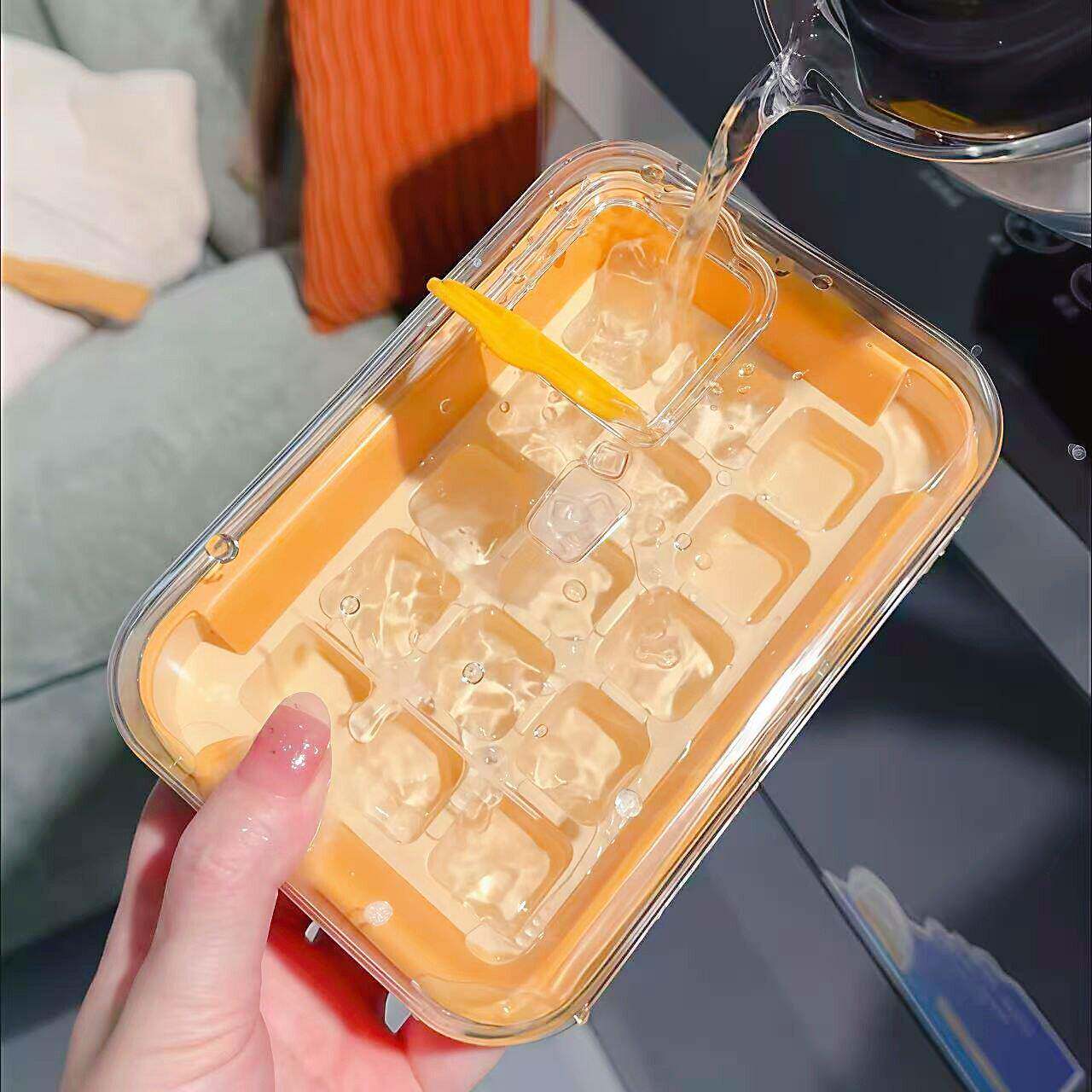 超好脱模的按压冰格夏日冰饮果茶制冰膜具大容量储冰冻冰块神器