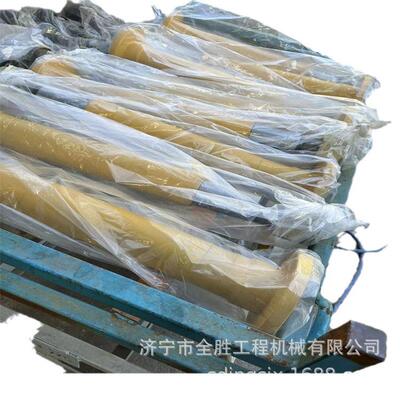 PC650 PC750 PC800 PC1250发动机缓冲垫 机脚垫21N-01-11120