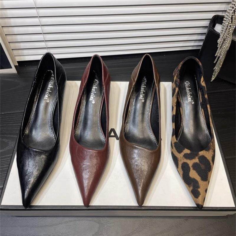 2026秋冬新款尖头浅口高跟鞋豹纹时尚百搭气质通勤低跟小猫跟单鞋