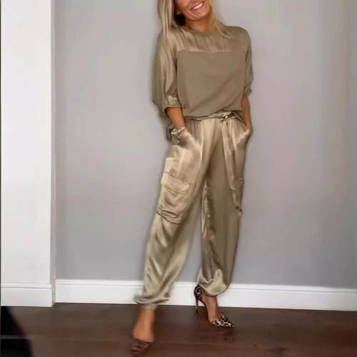Women's Smooth Satin Half Sleeve Upper Clothing Set
