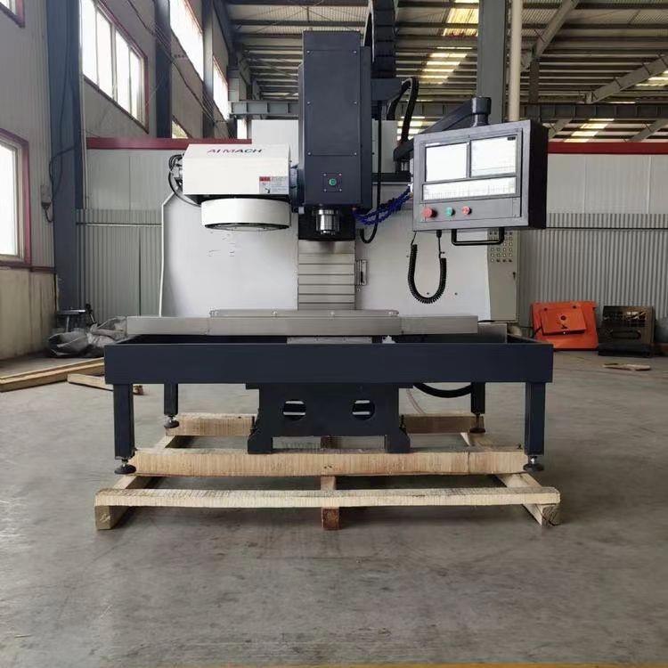 XK7124数控铣床立式全防护微型加工中心铣床cnc数控铣