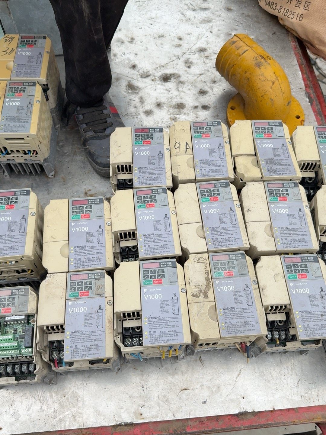 安川变频器CIMR-VBBA0010BAA 1.5KW 22