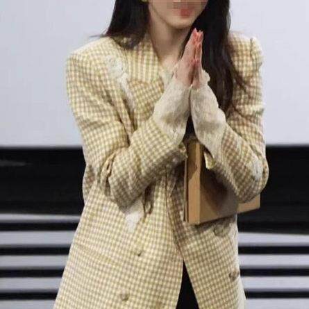 韩素希同款绣花格纹西装外套女2026春季新款蕾丝复古西装